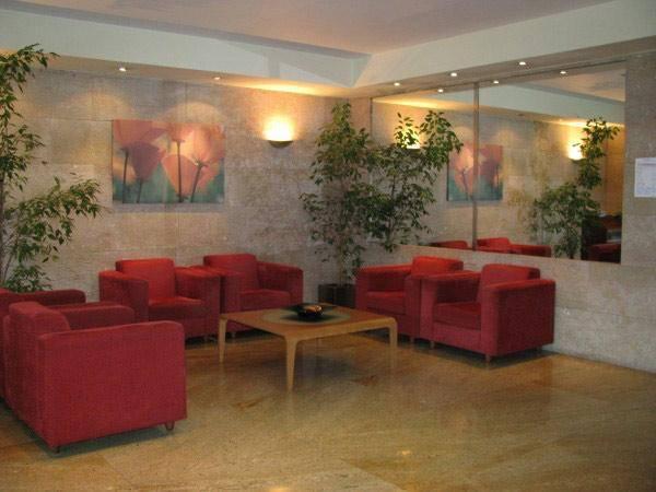 Longoria Avenida Otel El Berron Dış mekan fotoğraf
