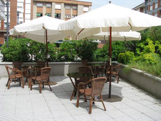 Longoria Avenida Otel El Berron Restoran fotoğraf